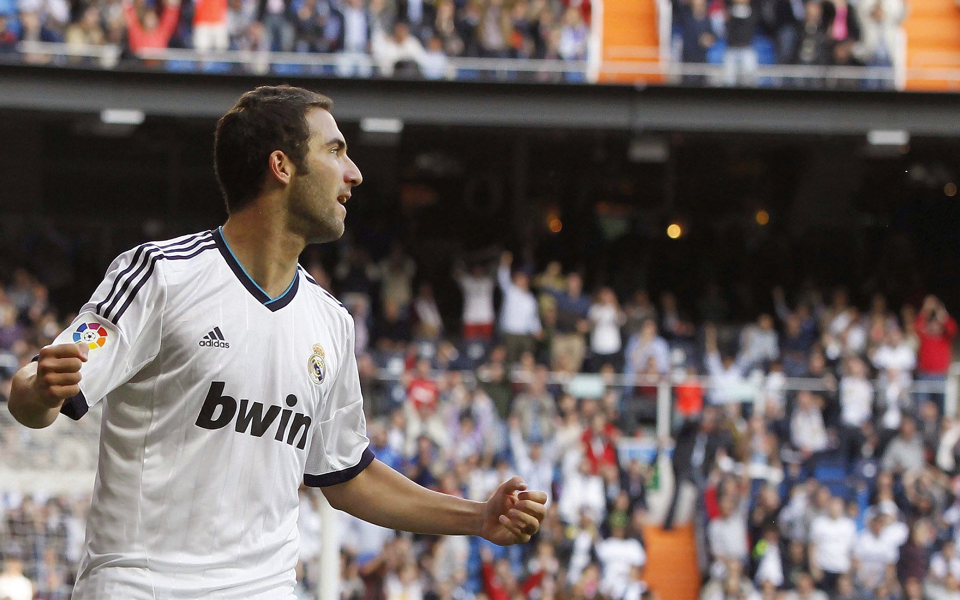 未来发展:F1的商业拓展新方向,f1商业模式