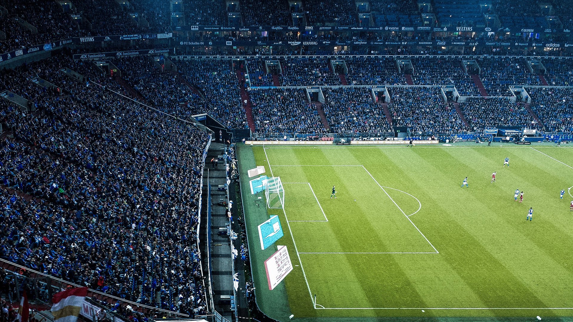 英雄联盟 冠军争夺阶段紧张激烈，英雄联盟比赛冠军是谁